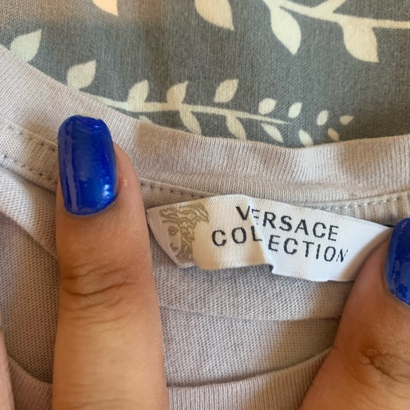 Versace T Shirt - Picture 2 of 5